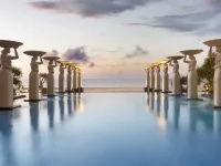 Oasis Pool / Bildquelle: Beide The Mulia, Mulia Resort & Villas - Nusa Dua, Bali