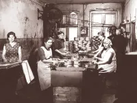 Fast einhundert Jahre Erfahrung: 1925 spezialisierte sich Friesenkrone auf Matjes- und Heringsspezialitäten. / Bildquelle: Alle Bilder Friesenkrone